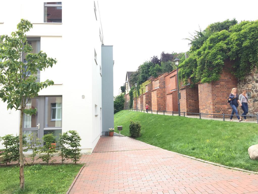 Ferienwohnung An Der Historischen Stadtmauer Rostock Szoba fotó